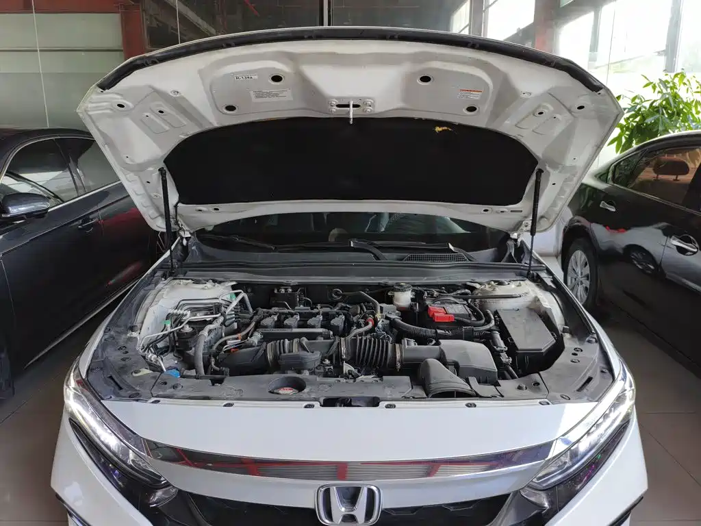Honda Accord — миниатюра 20