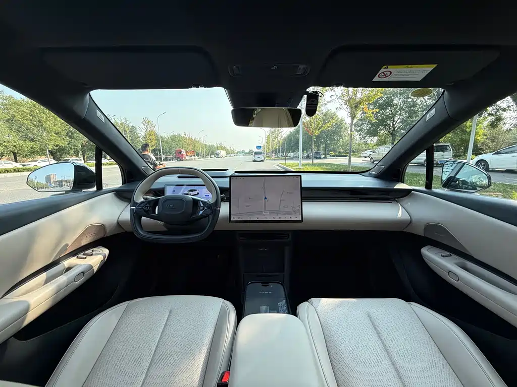Lynk & Co Z20 — миниатюра 8