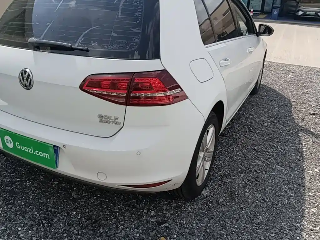 Volkswagen Golf — миниатюра 8