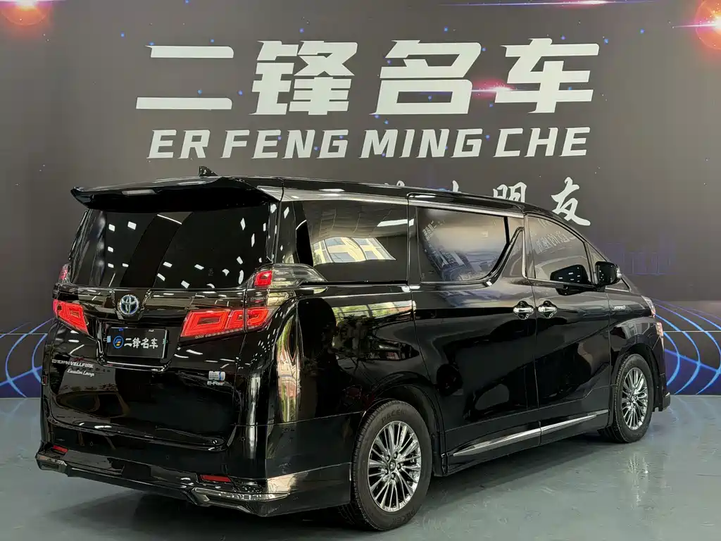 Toyota Vellfire — миниатюра 4