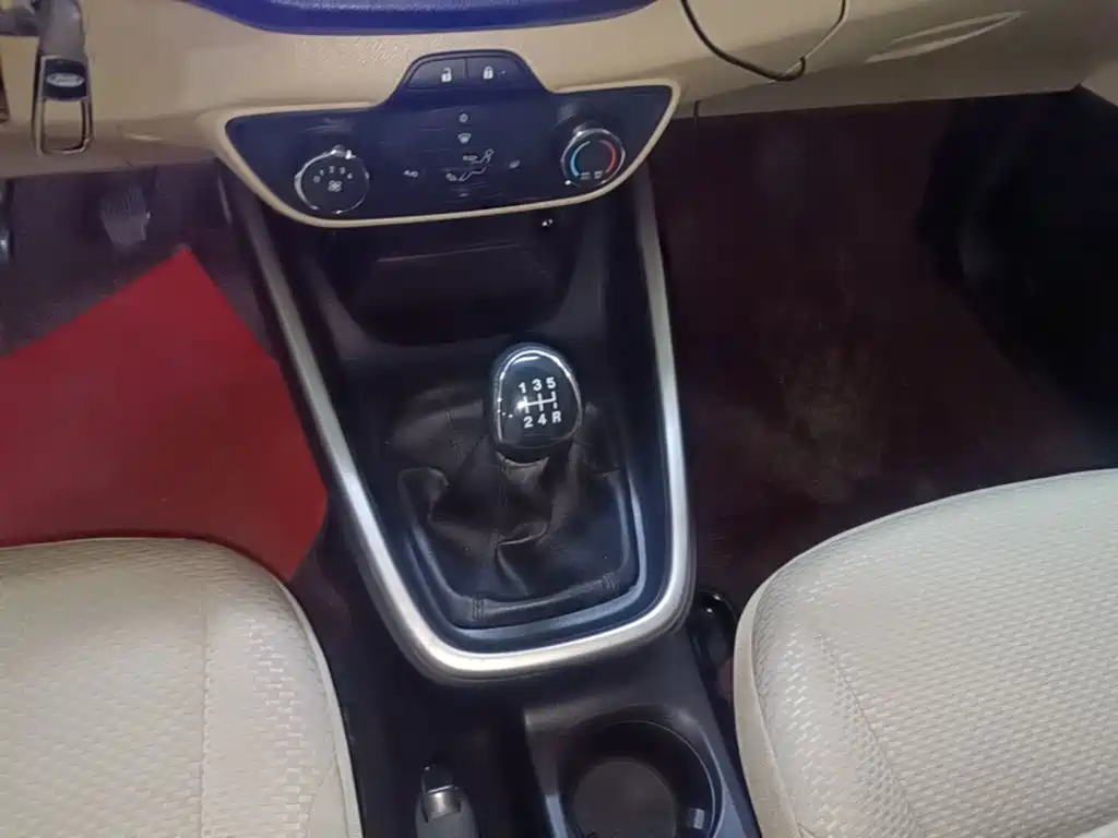 Ford Escort — миниатюра 14