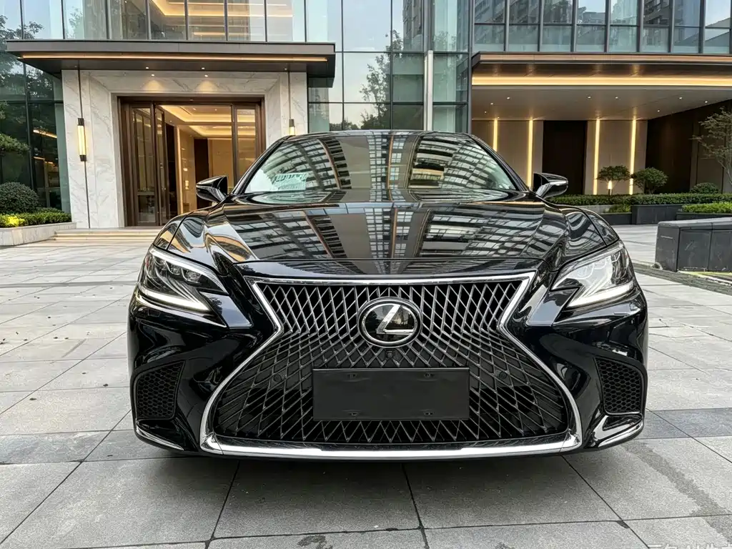 Lexus LS — миниатюра 2