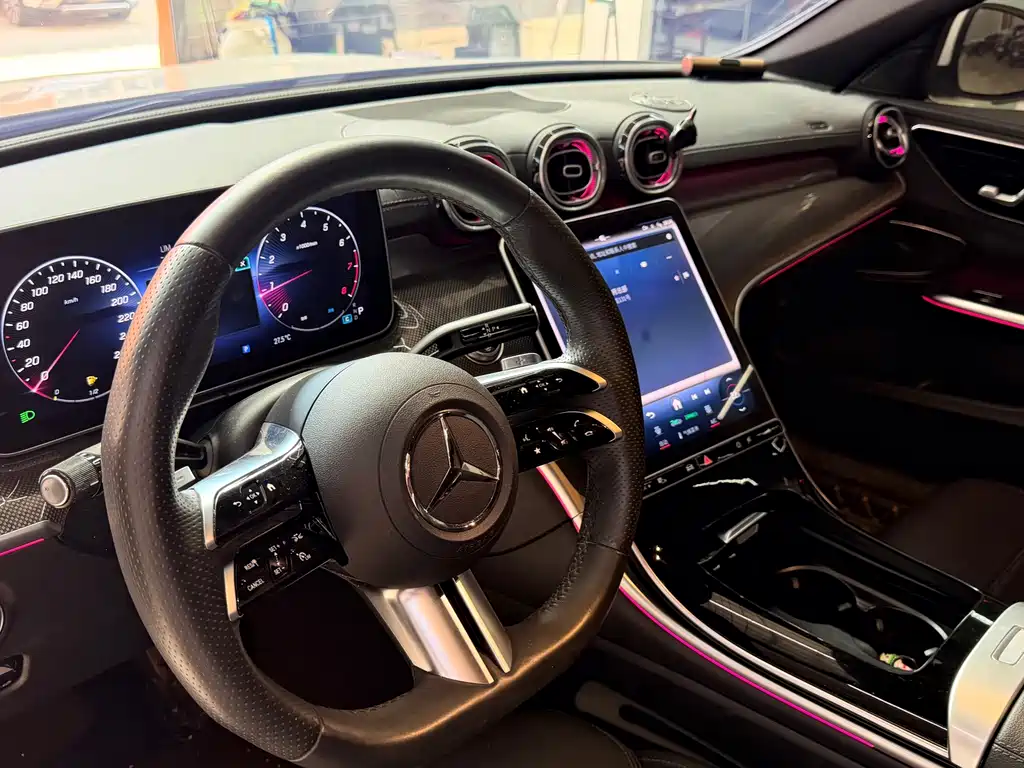 Mercedes-Benz C-Class — миниатюра 19