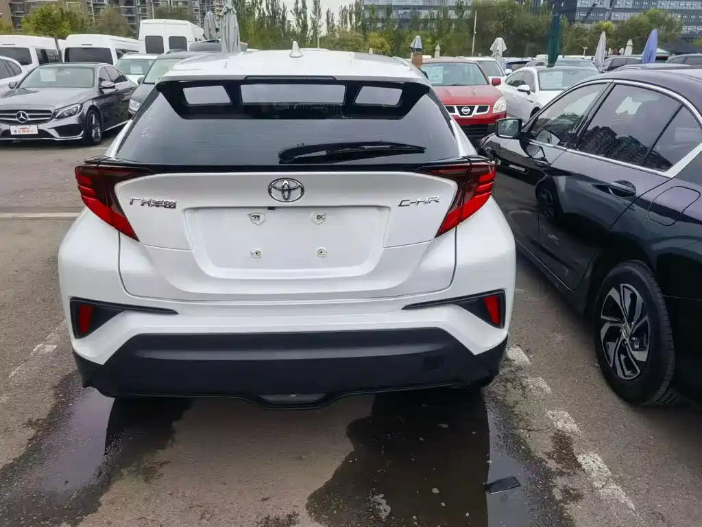 Toyota C-HR — миниатюра 3