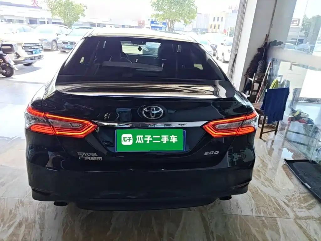 Toyota Camry — миниатюра 6