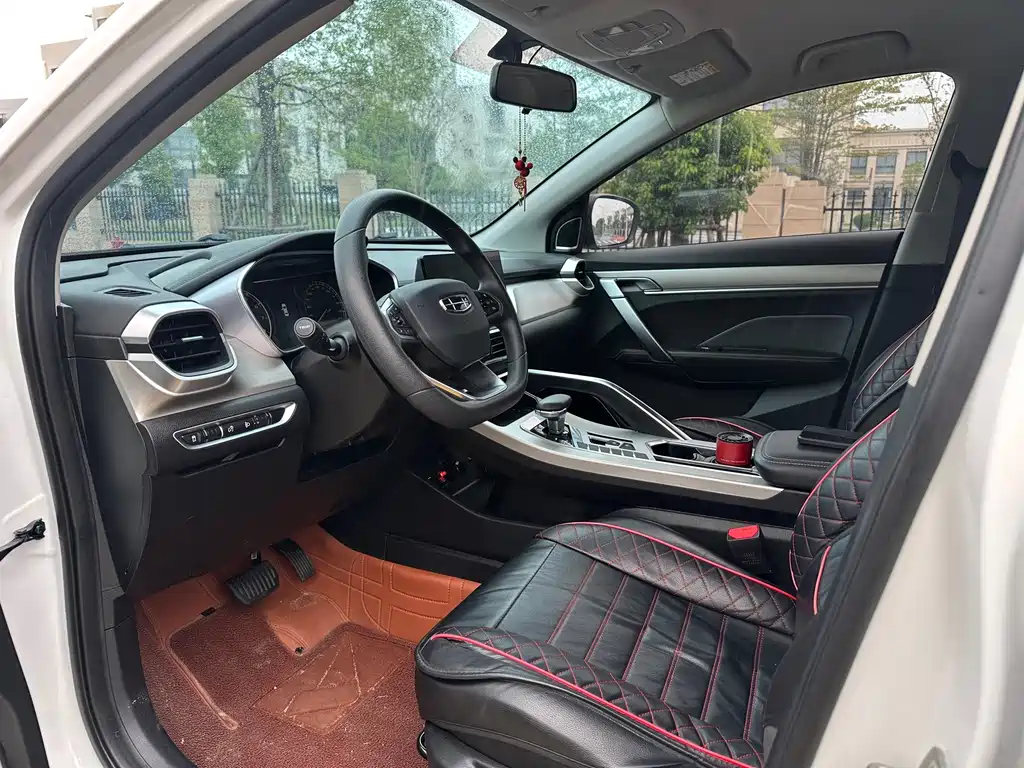 Geely Binyue — миниатюра 4
