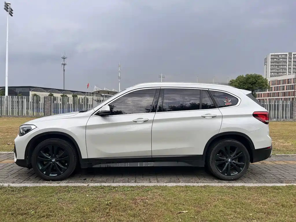 BMW X1 — миниатюра 4