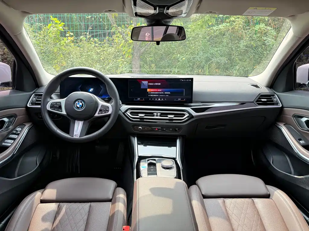 BMW i3 — миниатюра 12