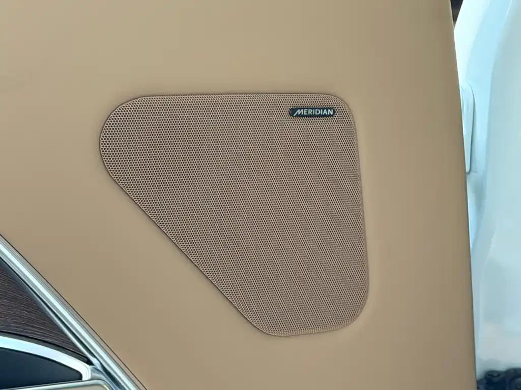 Land Rover Range Rover — миниатюра 23