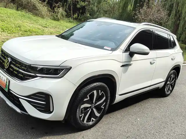 Volkswagen Tharu