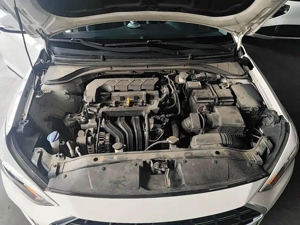 Hyundai Elantra — миниатюра 20