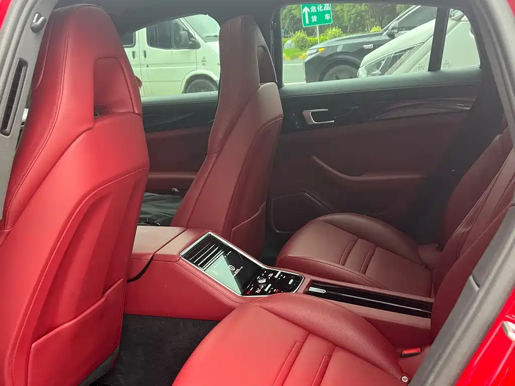 Porsche Panamera — миниатюра 11