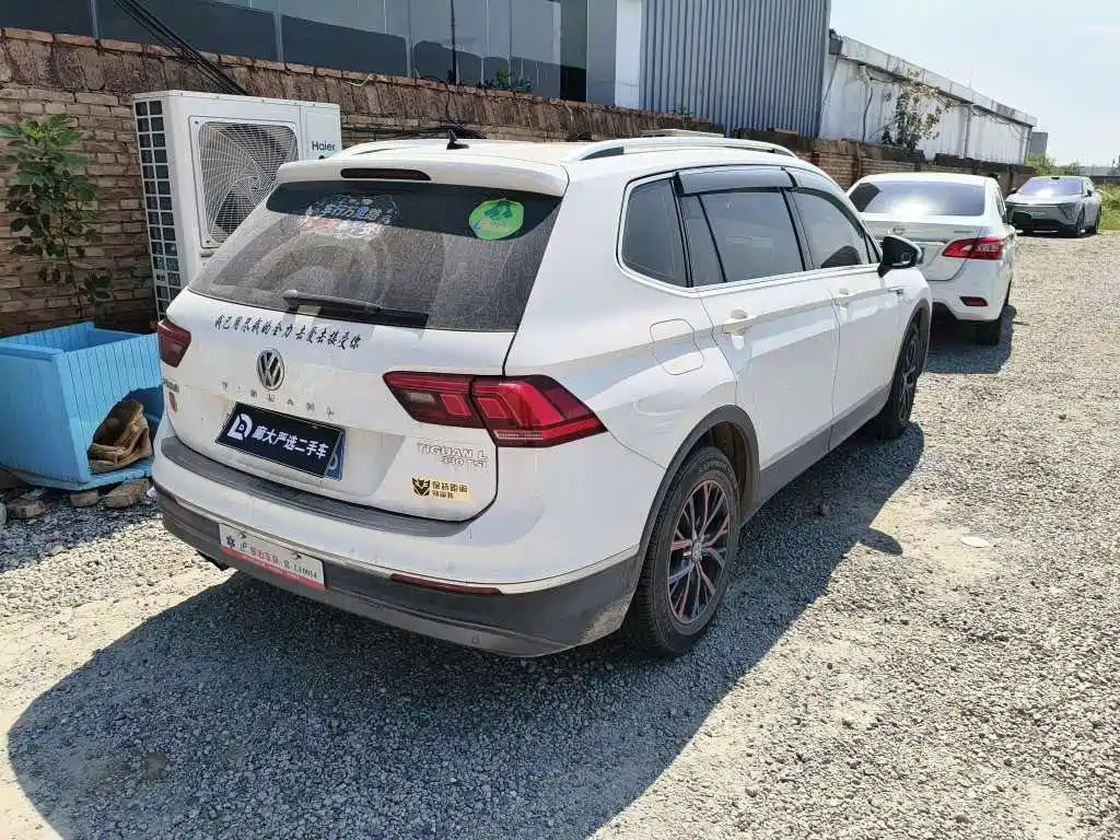Volkswagen Tiguan L — миниатюра 4