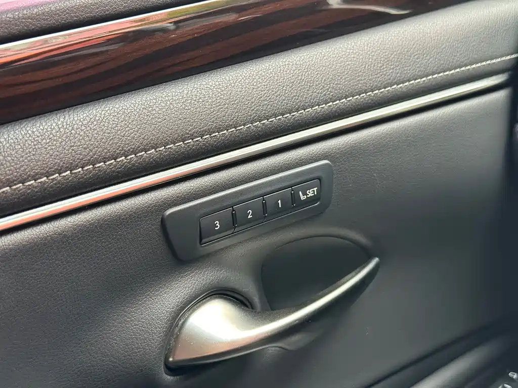 Lexus ES 2018 200 Luxury V