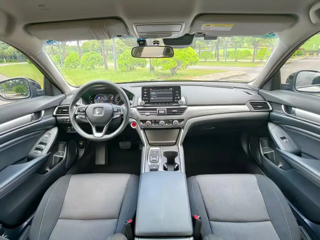 Honda Accord — миниатюра 7