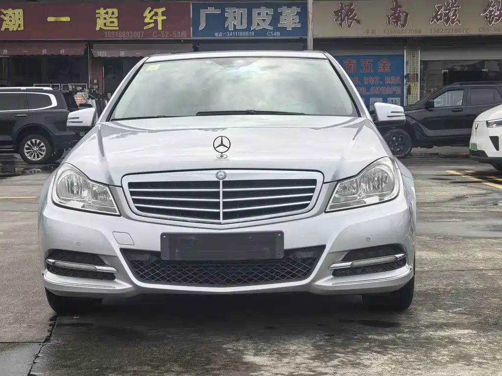 Mercedes-Benz C-Class — миниатюра 2