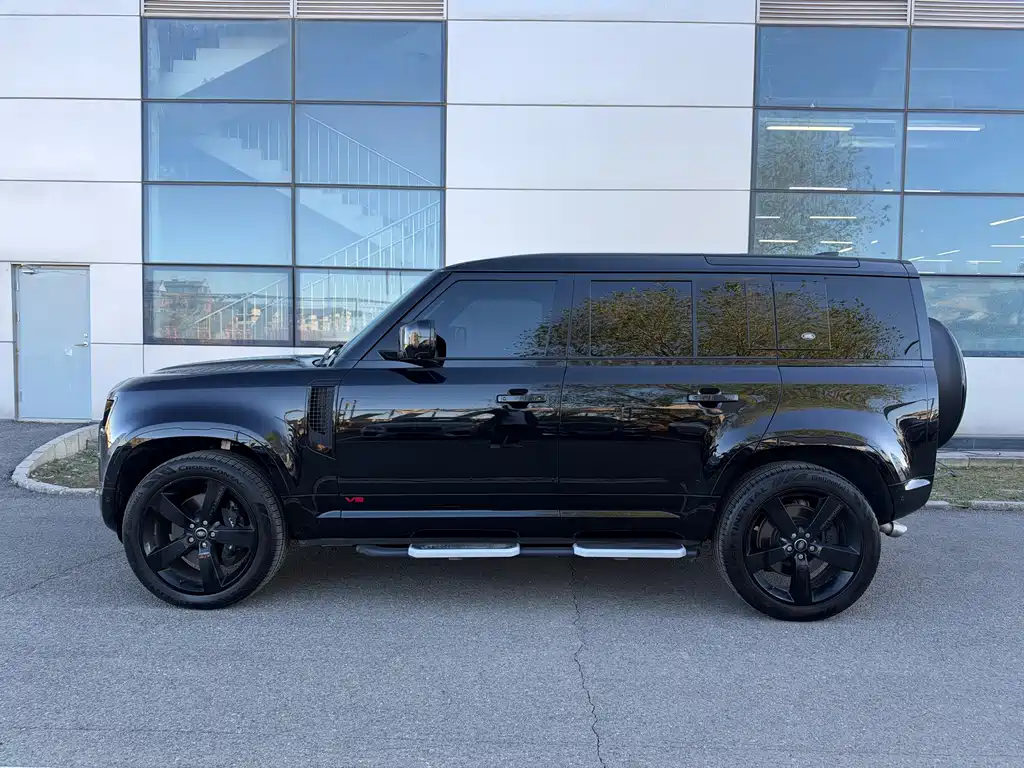Land Rover Defender — миниатюра 2