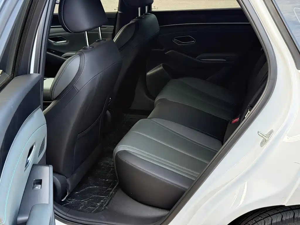 BYD Qin L — миниатюра 10