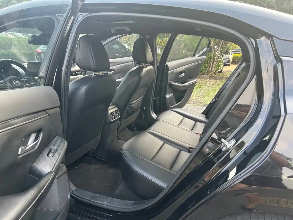 Nissan Sylphy — миниатюра 8