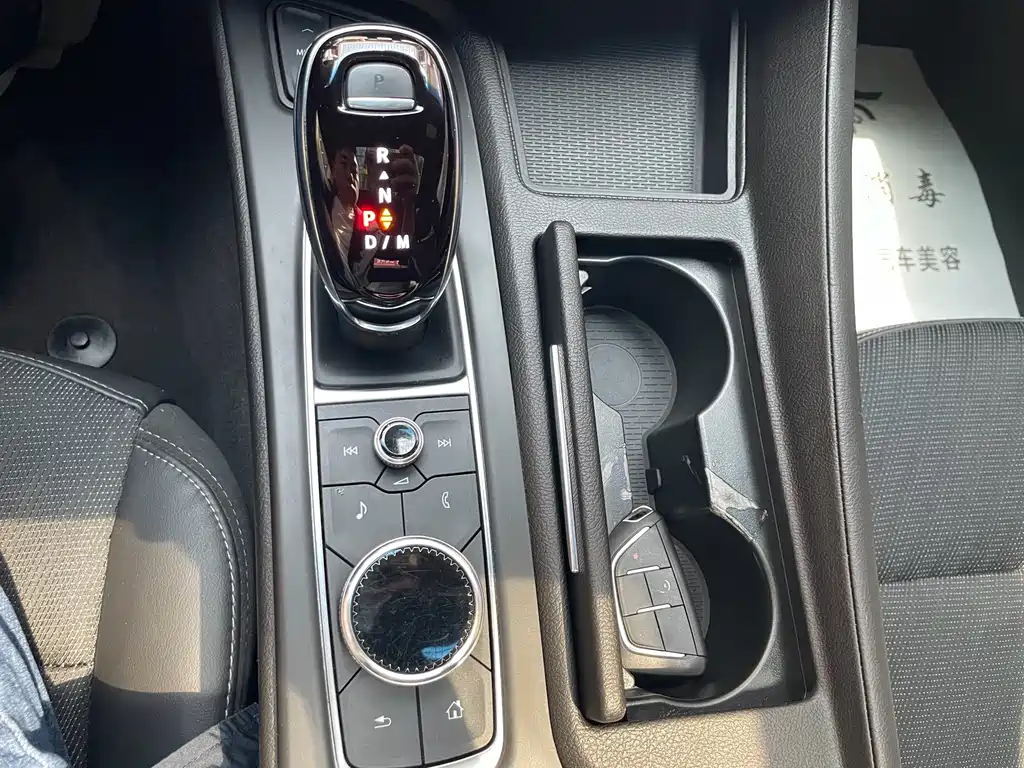 Cadillac CT5 — миниатюра 18