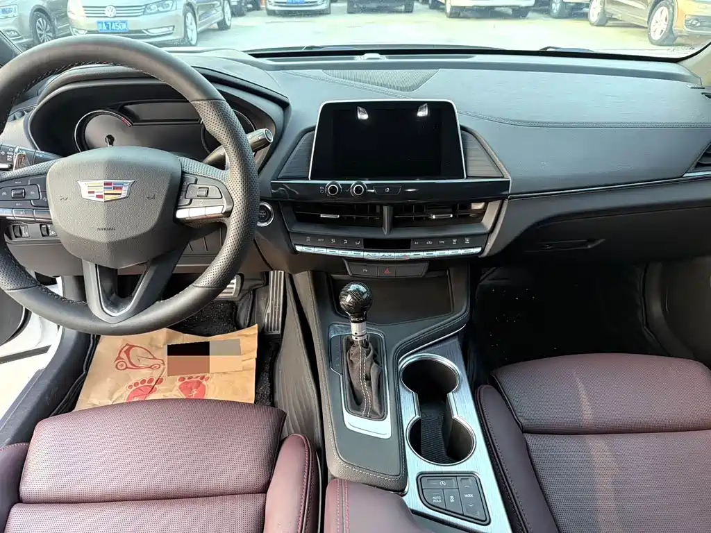 Cadillac CT4 — миниатюра 5
