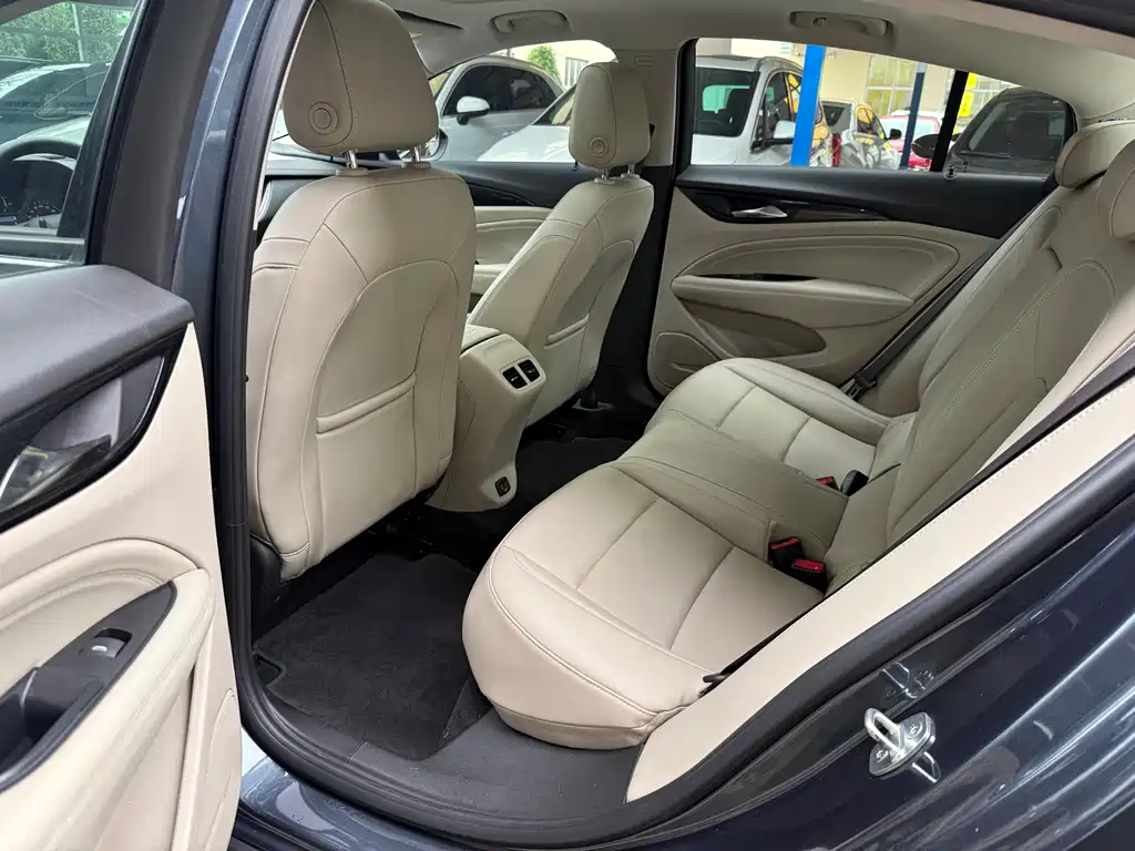 Buick Regal — миниатюра 7