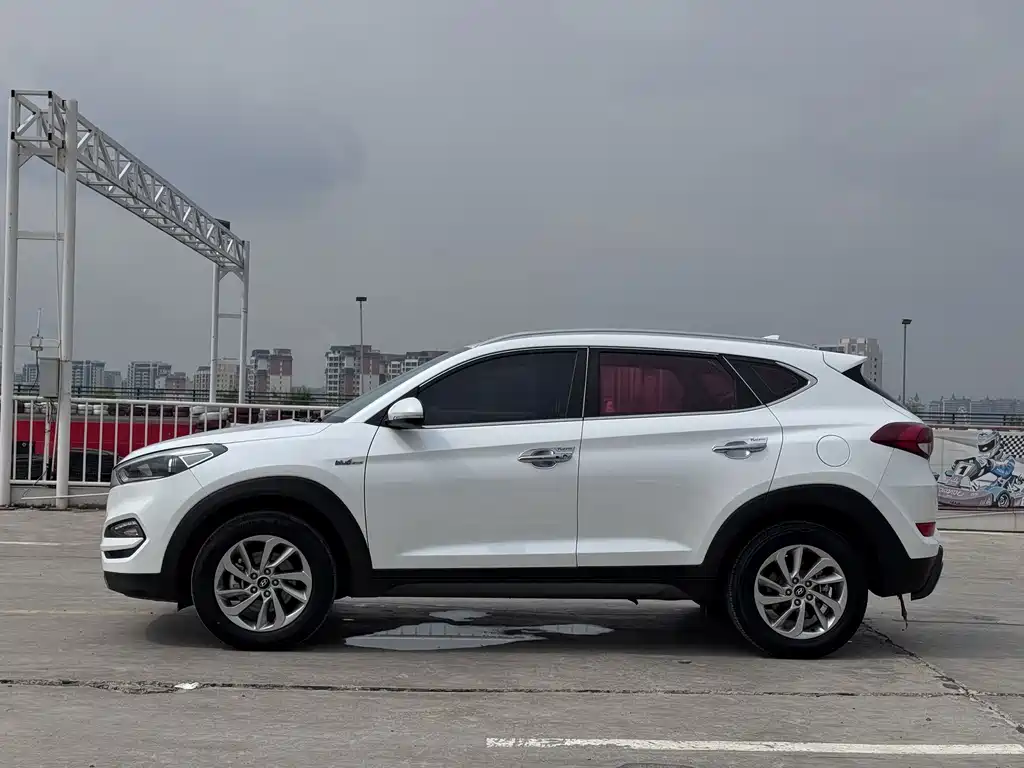 Hyundai Tucson — миниатюра 4