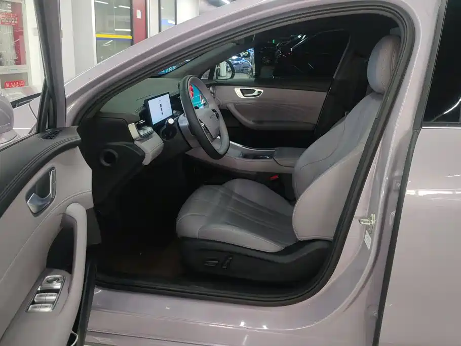 Roewe M7 DMH — миниатюра 9