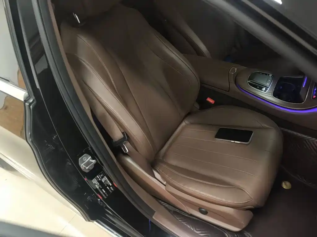 Mercedes-Benz E-Class — миниатюра 25