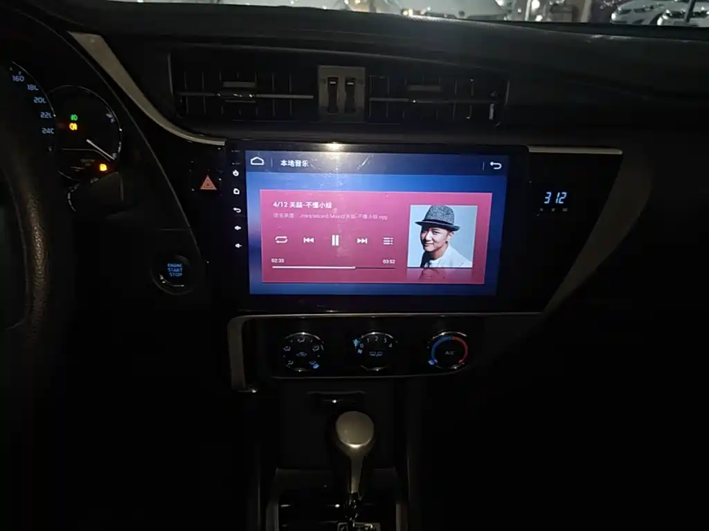 Toyota Corolla — миниатюра 13