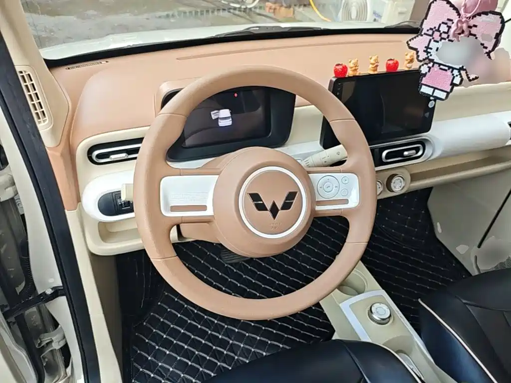 Wuling MINIEV — миниатюра 11