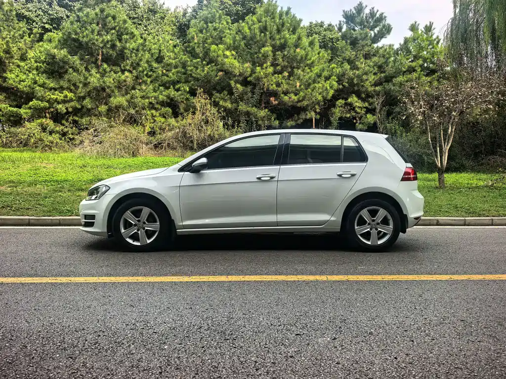 Volkswagen Golf — миниатюра 3