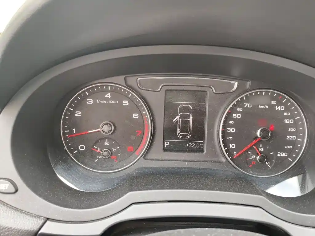 Audi Q3 — миниатюра 4