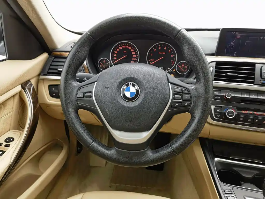 BMW 3 Series — миниатюра 11