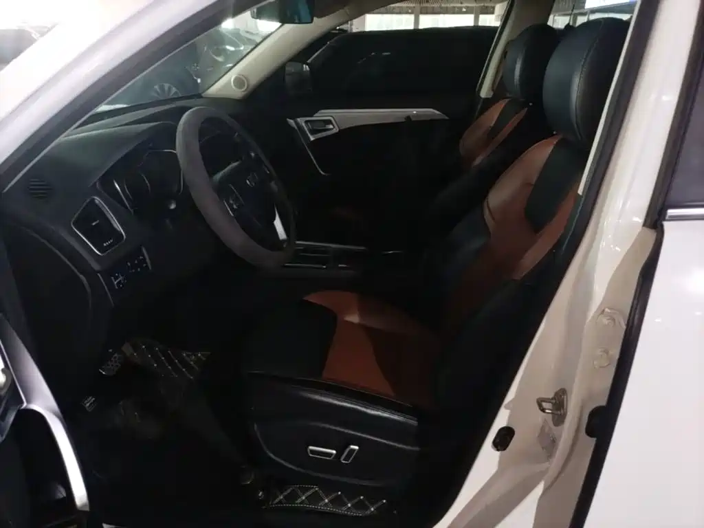 Geely Vision X6 — миниатюра 15