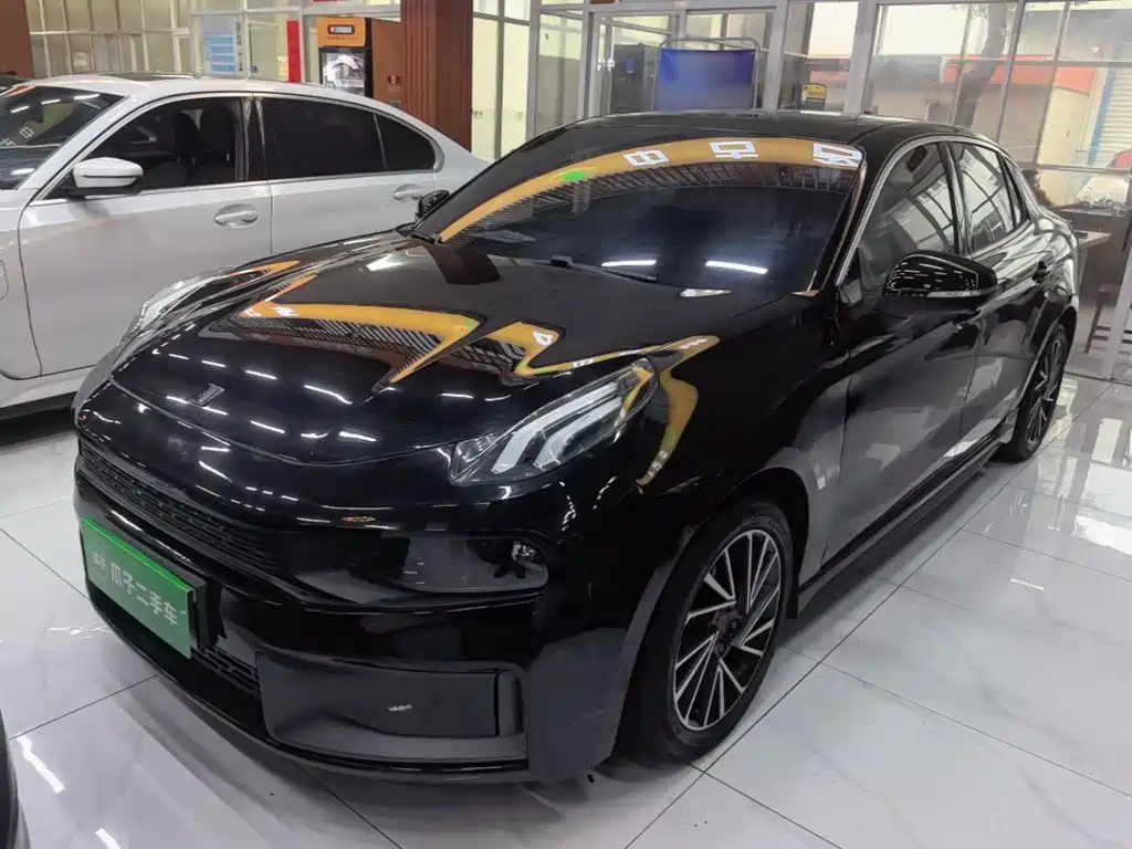 Lynk & Co 03 — миниатюра 2