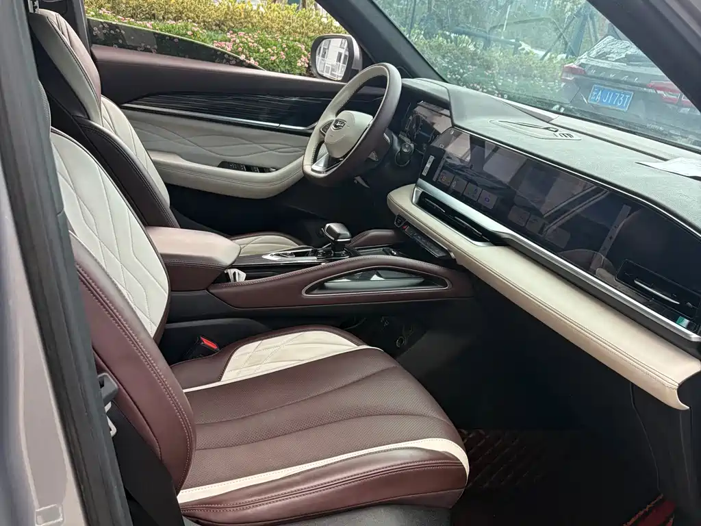 Geely Xingyue L — миниатюра 10