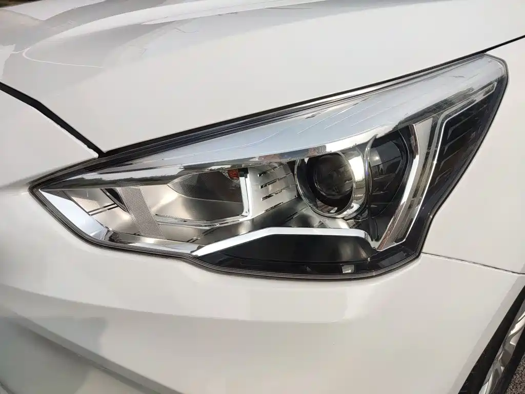 Haval M6 — миниатюра 10