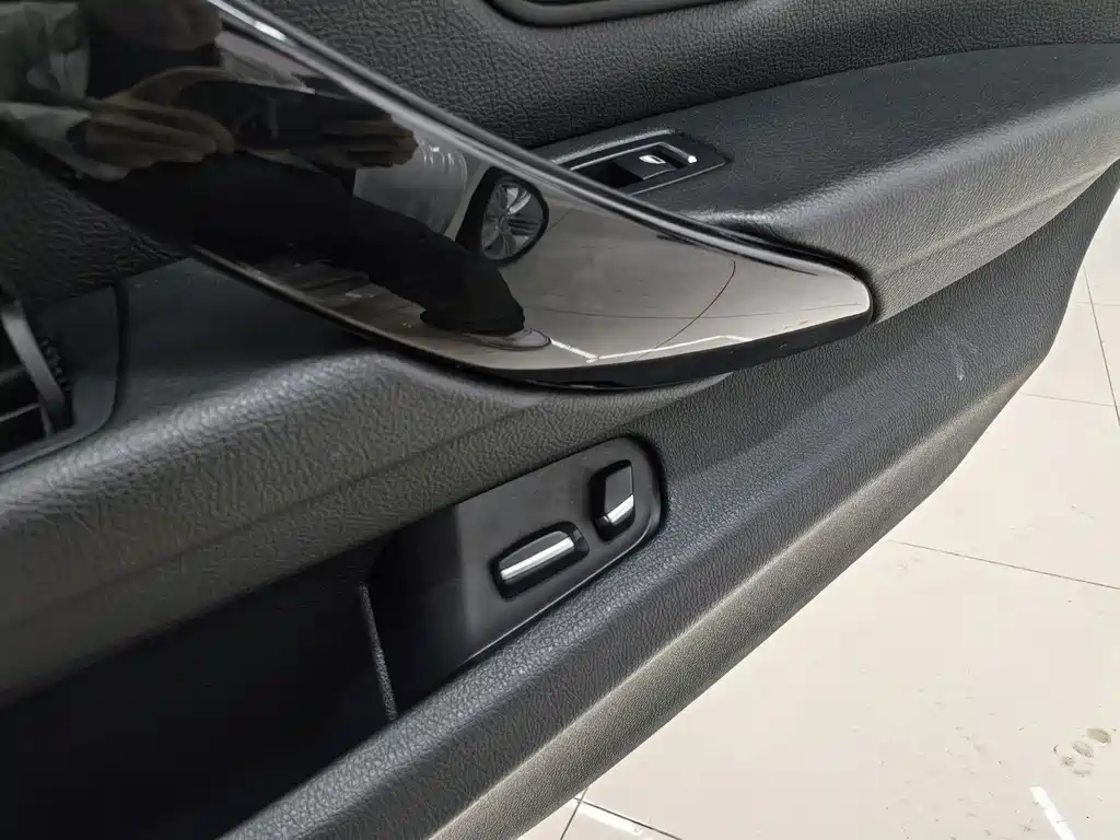 BMW 3 Series — миниатюра 16