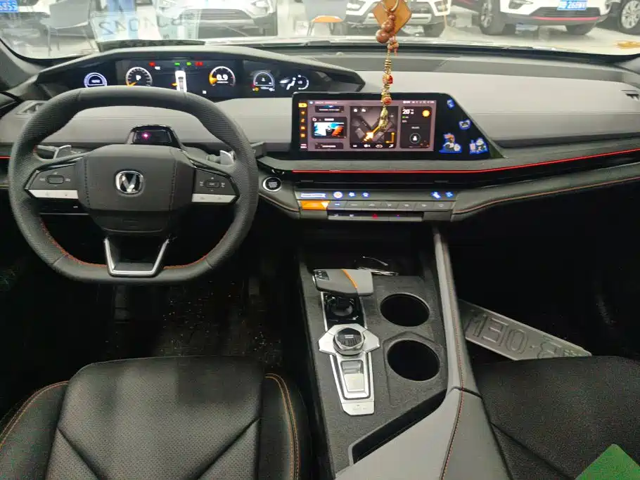 Changan UNI-V — миниатюра 12