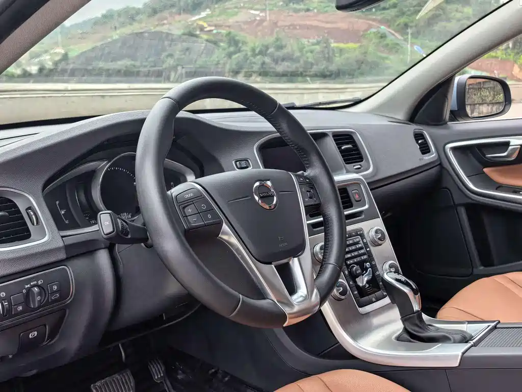 Volvo S60 2018 S60L T4