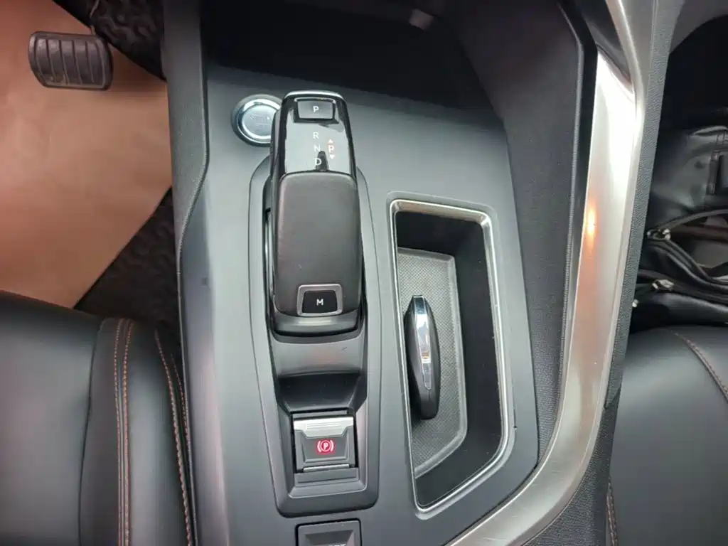 Peugeot 4008 — миниатюра 14