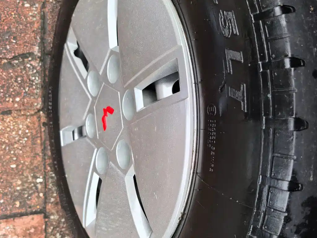 Wuling Yangguang — миниатюра 4