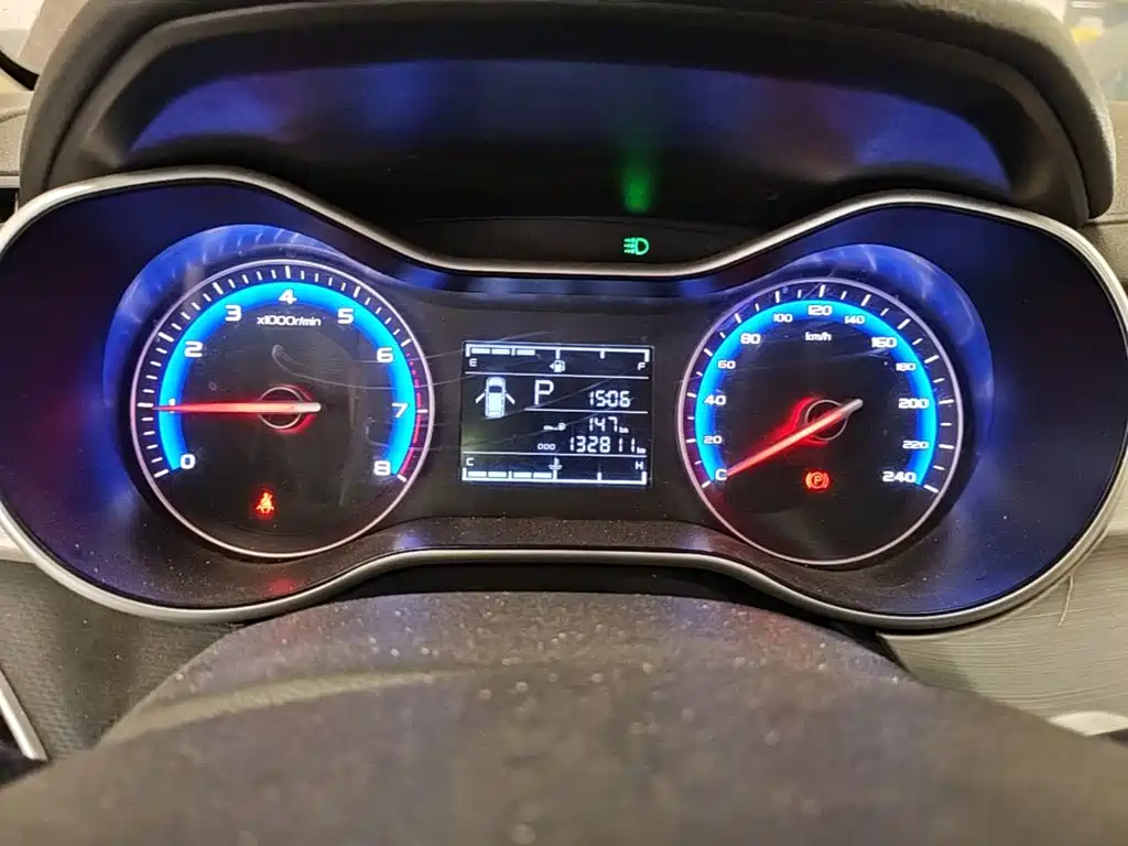 Geely Vision — миниатюра 12