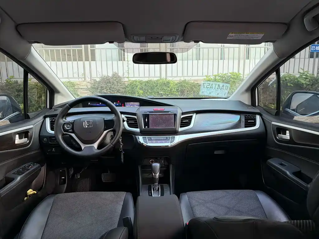 Honda Jade — миниатюра 8