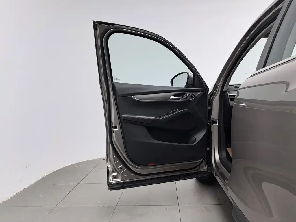 Borgward BX5 — миниатюра 8