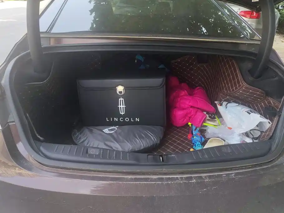 Lincoln MKZ — миниатюра 4