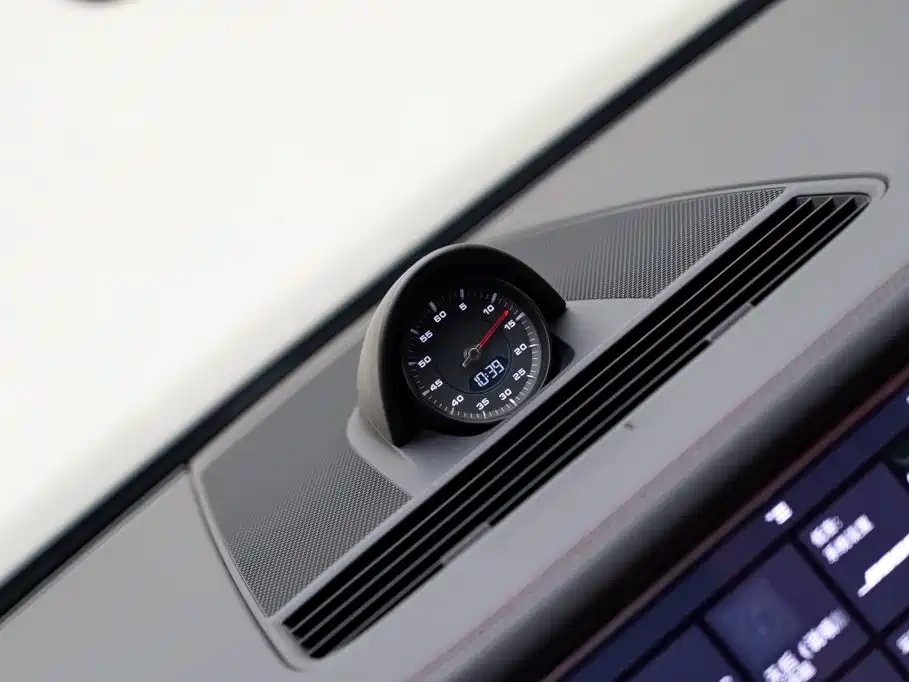Porsche Panamera — миниатюра 23