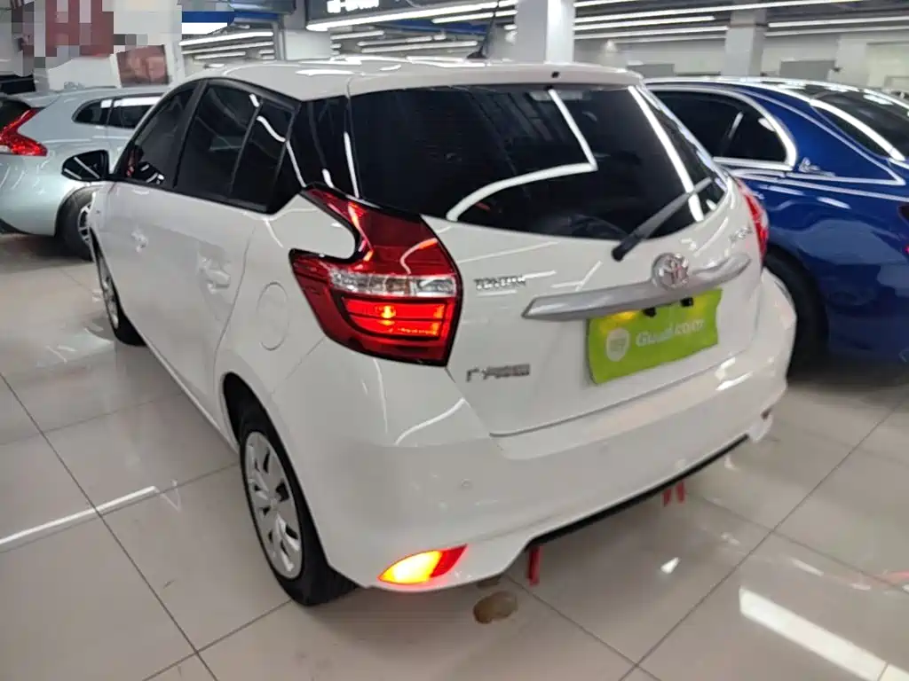Toyota Yaris L — миниатюра 5