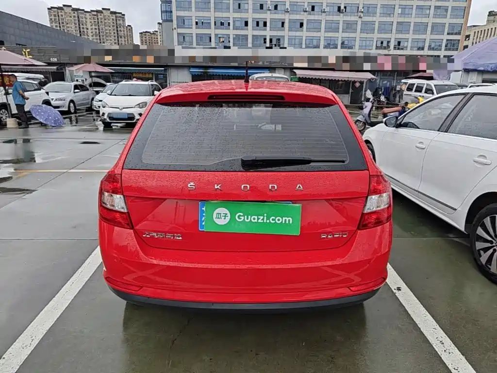 Skoda Rapid Spaceback — миниатюра 6